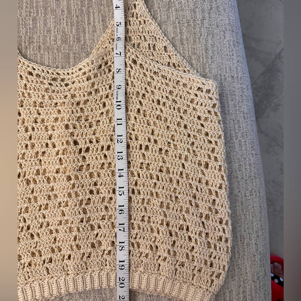 Cream crochet handmade tank top with brown buttons one of a kind never worn - Picture 3 of 4